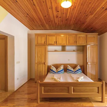Two-bedroom With Sea View 03 Makarska