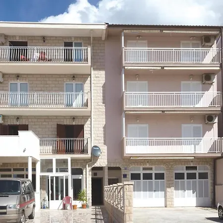 Daire Two-bedroom With Sea View 03 Makarska