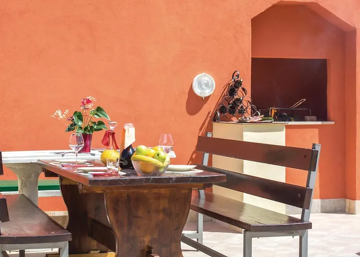 Two-bedroom With Sea View 03 *