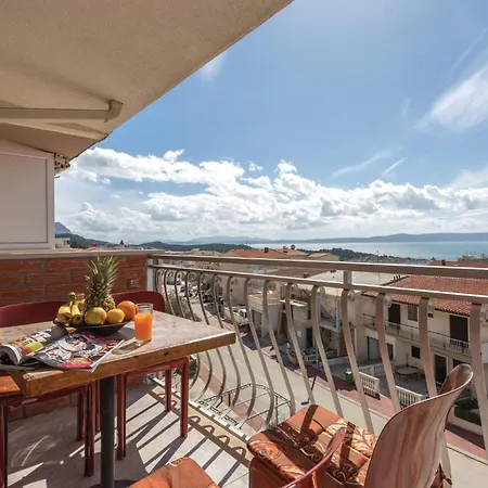 Apartment In With House Sea View