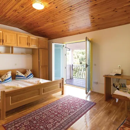 Two-bedroom With Sea View 03